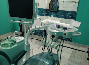 DR.ANIK PRADHAN, DENTAL CLINIC